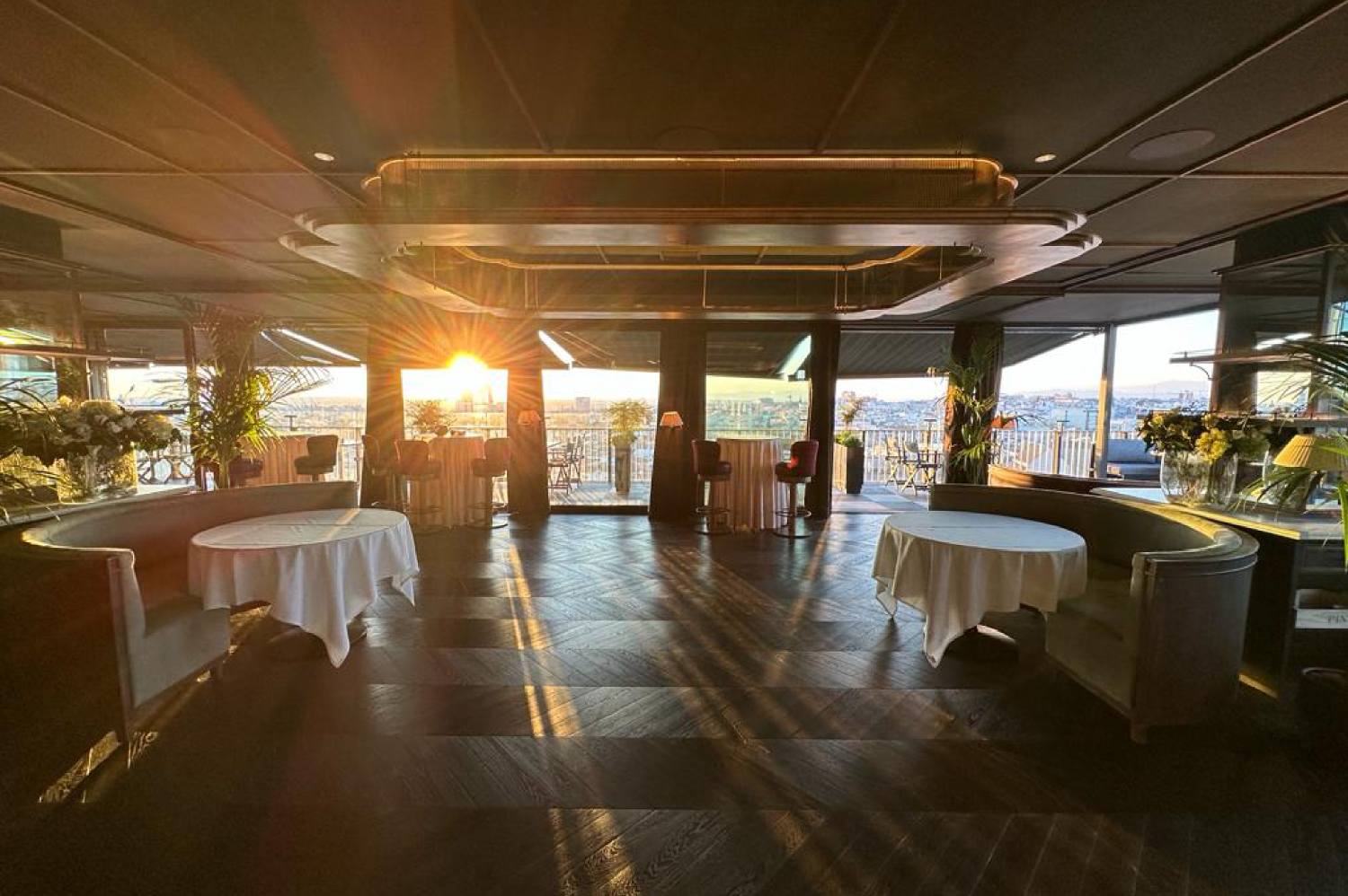 Club Financiero Génova — espacio de recepción